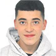 Estudiante imparte clases de refuerzo para niños/as de todas las edades